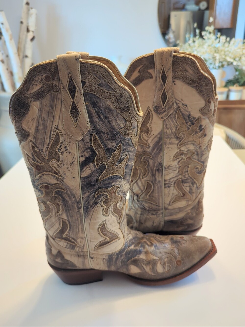 Johnny Ringo Western Cowboy Boots Leather Snip Toe Size 8B Camel JR922-25T EUC